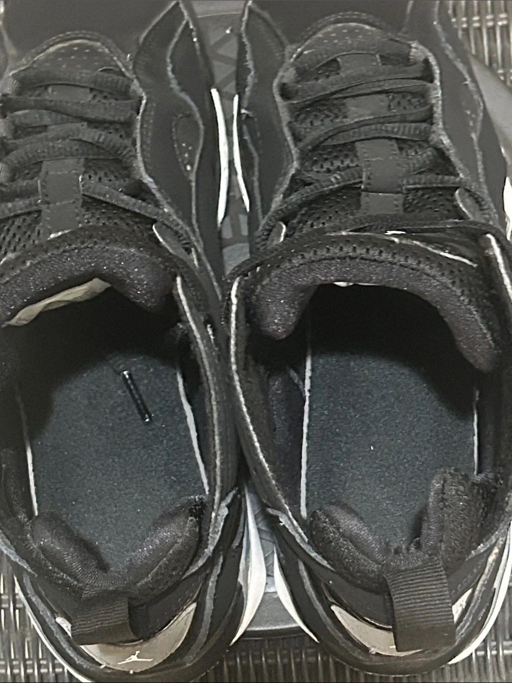 Jordan True Flight Black Metallic Silver (GS) 343795-010 - Picture 5 of 7